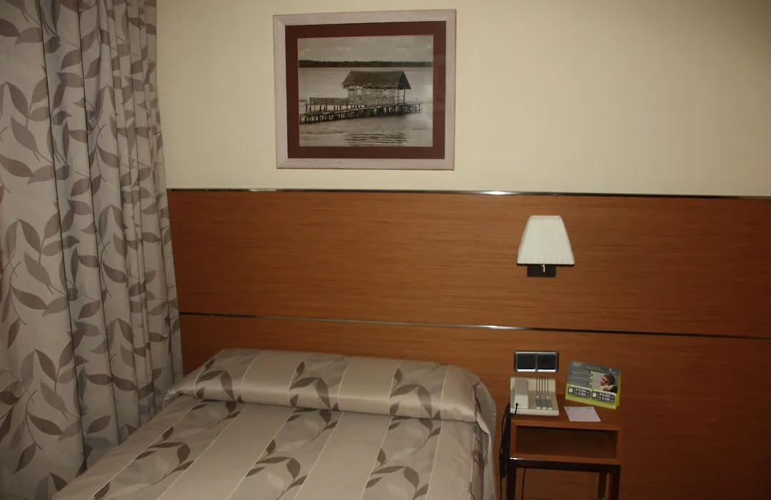 Hotel Sercotel Tres Luces-1